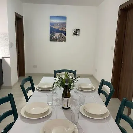 Coral Cove Comfort 3 * St. Paul's Bay