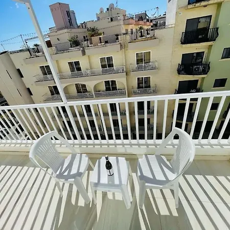 בית הארחה Coral Cove Comfort 3 *