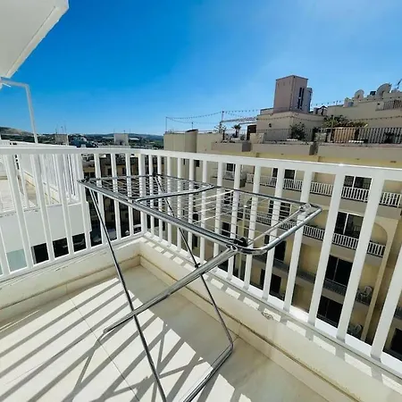 Coral Cove Comfort 3 * St. Paul's Bay