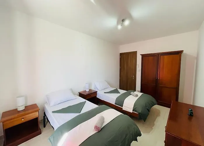 Coral Cove Comfort 3 * St. Paul's Bay